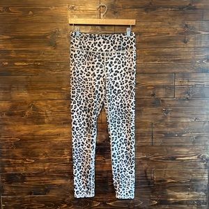 Leopard print leggings